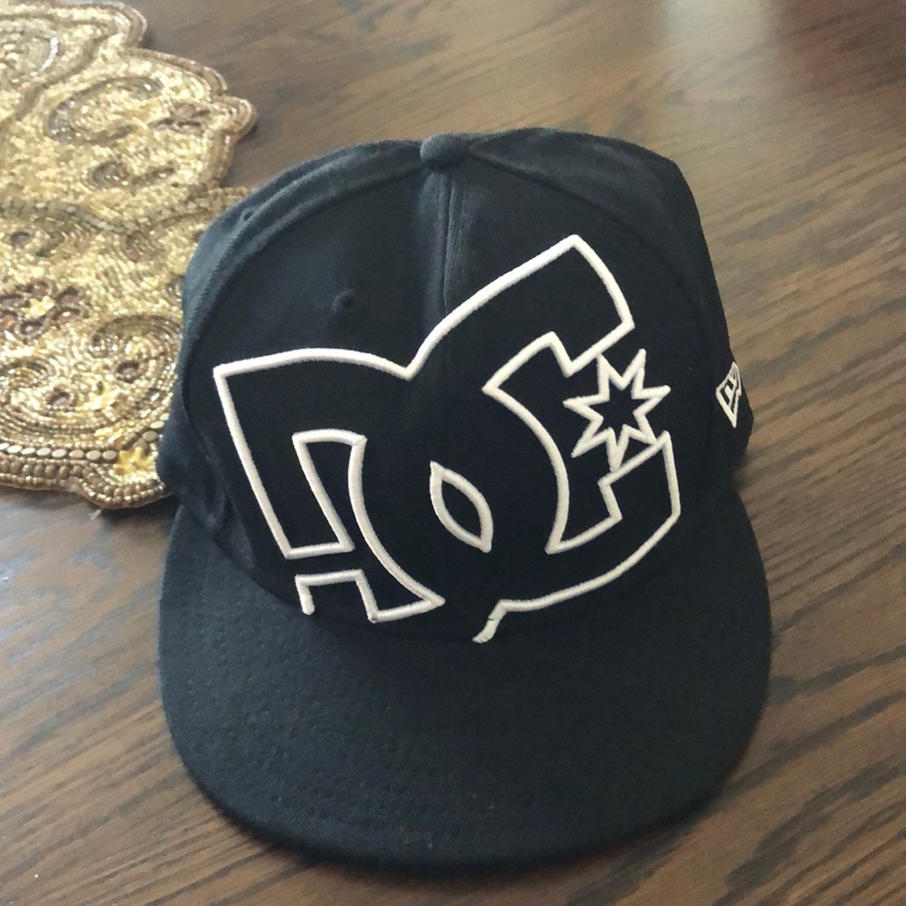 DC YA Heard Blk Hat